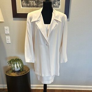 Mark Eisen Dressed‎ Mark Eisen Cream Blazer and Dress Set suit 100% silk EUC